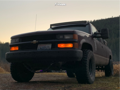 1998 Chevrolet K1500 - 15x10 -38mm - American Racing Ar-767 - Suspension Lift 3" - 33" x 12.5"