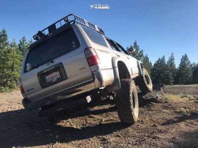 1996 Toyota 4Runner Wheel Offset Aggressive > 1" Outside Fender