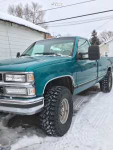 1994 Chevrolet K1500 - 15x7 -6mm - American Racing Outlaw Ii - Stock Suspension - 33" x 12.5"