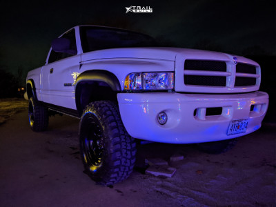 1 2001 Ram 1500 Dodge Rough Country Suspension Lift 25in Cragar 397 Black
