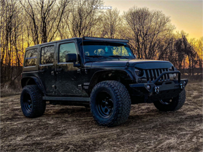 2017 Jeep Wrangler JK - 17x9 -13mm - Black Rock Type 8 - Stock Suspension - 33" x 12.5"