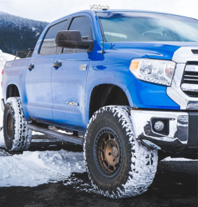 2016 Toyota Tundra - 17x8.5 0mm - Fifteen52 Traverse Hd - Suspension Lift 3" - 35" x 12.5"