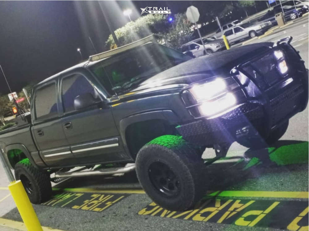 2005 Chevrolet Silverado 1500 Wheel Offset Aggressive > 1" Outside