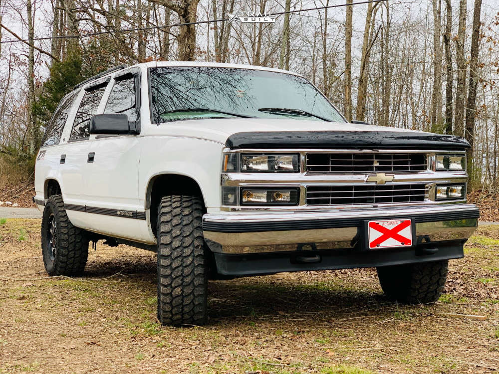 1998 Chevrolet Tahoe Wheel Offset Slightly Aggressive Suspension