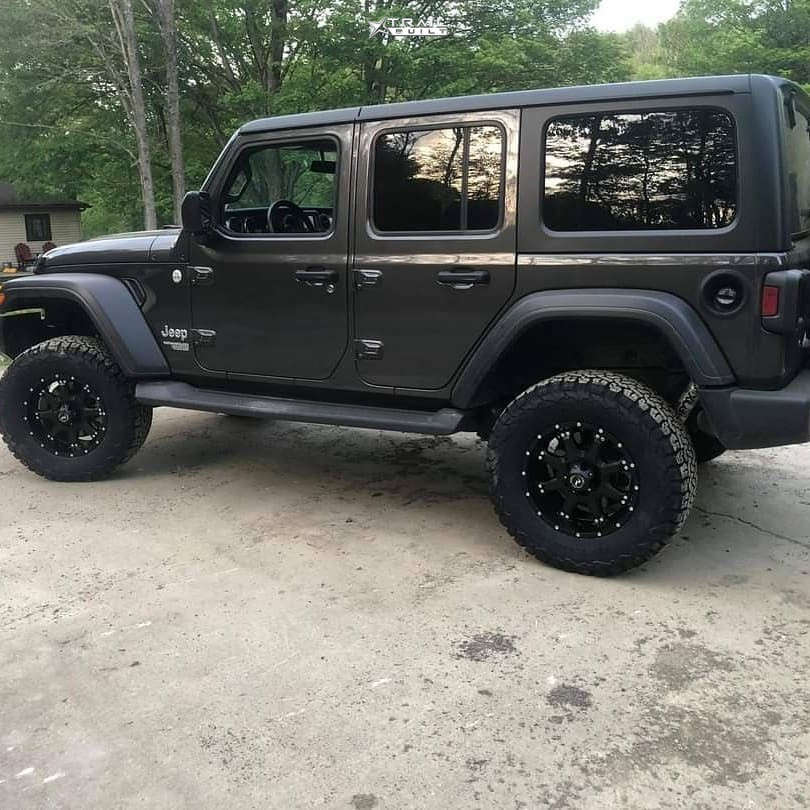2020 Jeep Wrangler Wheel Offset Aggressive > 1" Outside Fender