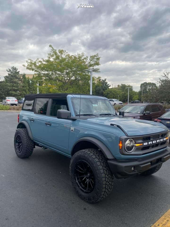 2021 Ford Bronco Wheel Offset Aggressive > 1" Outside Fender Leveling