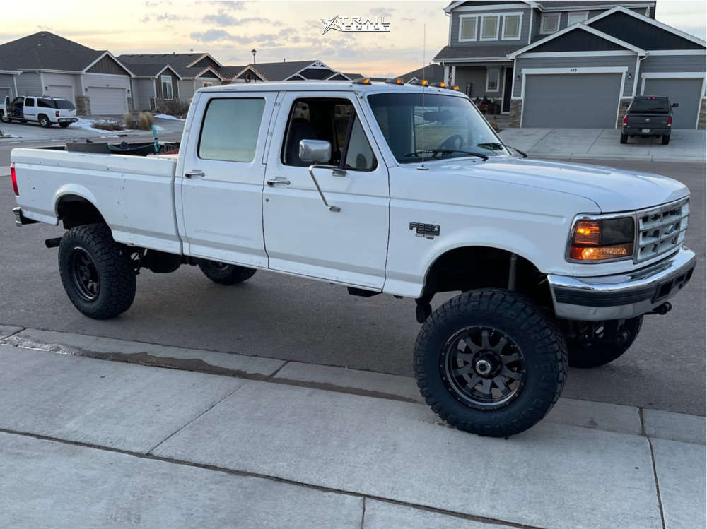 1997 Ford F350 Wheel Offset Aggressive > 1" Outside Fender Suspension
