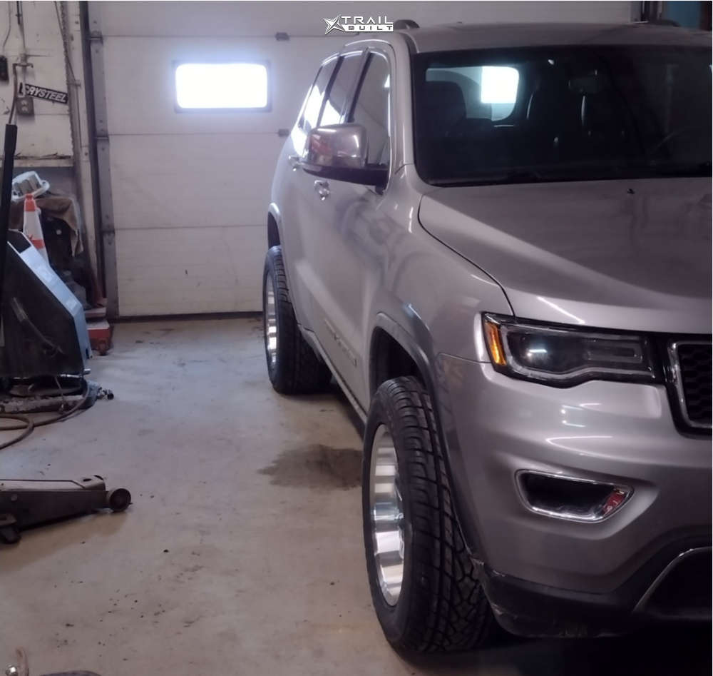 2020 Jeep Grand Cherokee Wheel Offset Aggressive > 1