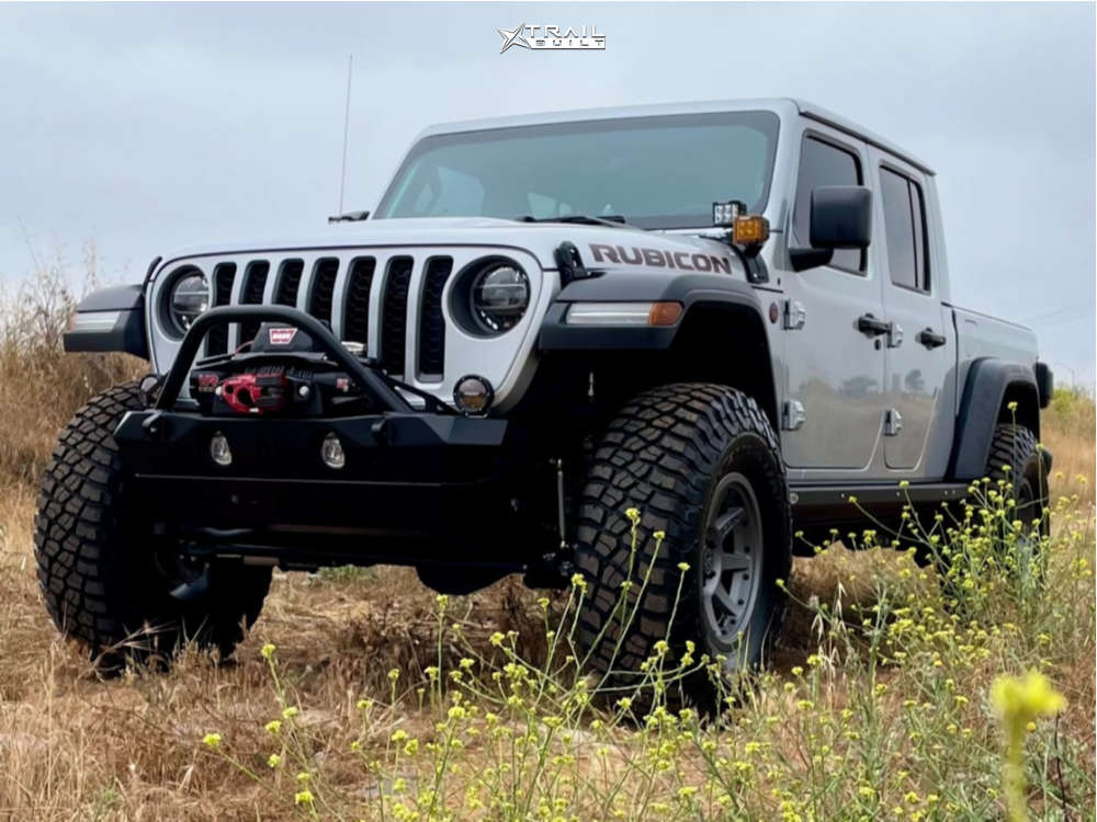 2022 Jeep Gladiator Wheel Offset Slightly Aggressive Suspension Lift 2. ...