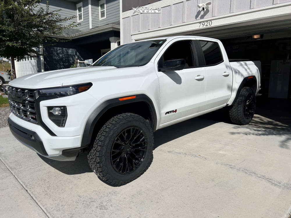 2023 GMC Canyon Wheel Offset Aggressive > 1" Outside Fender Stock