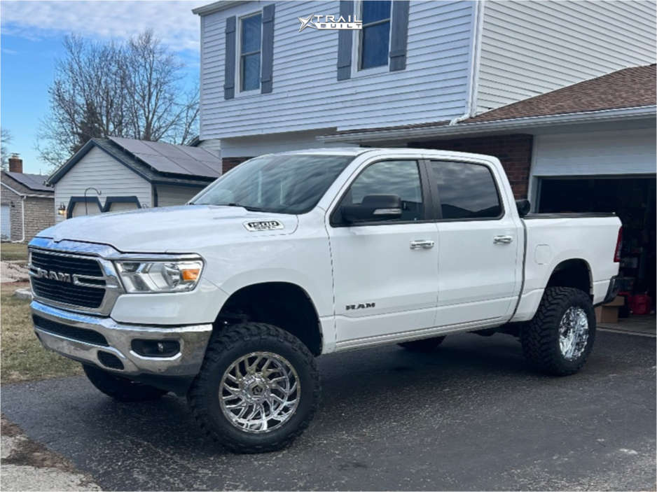 2019 Ram 1500 Wheel Offset Aggressive > 1