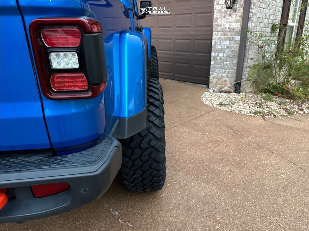 2021 Jeep Gladiator Wheel Offset Aggressive > 1
