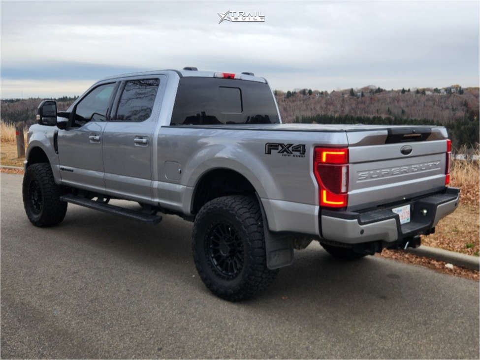 2022 Ford F-350 Super Duty Wheel Offset Aggressive > 1
