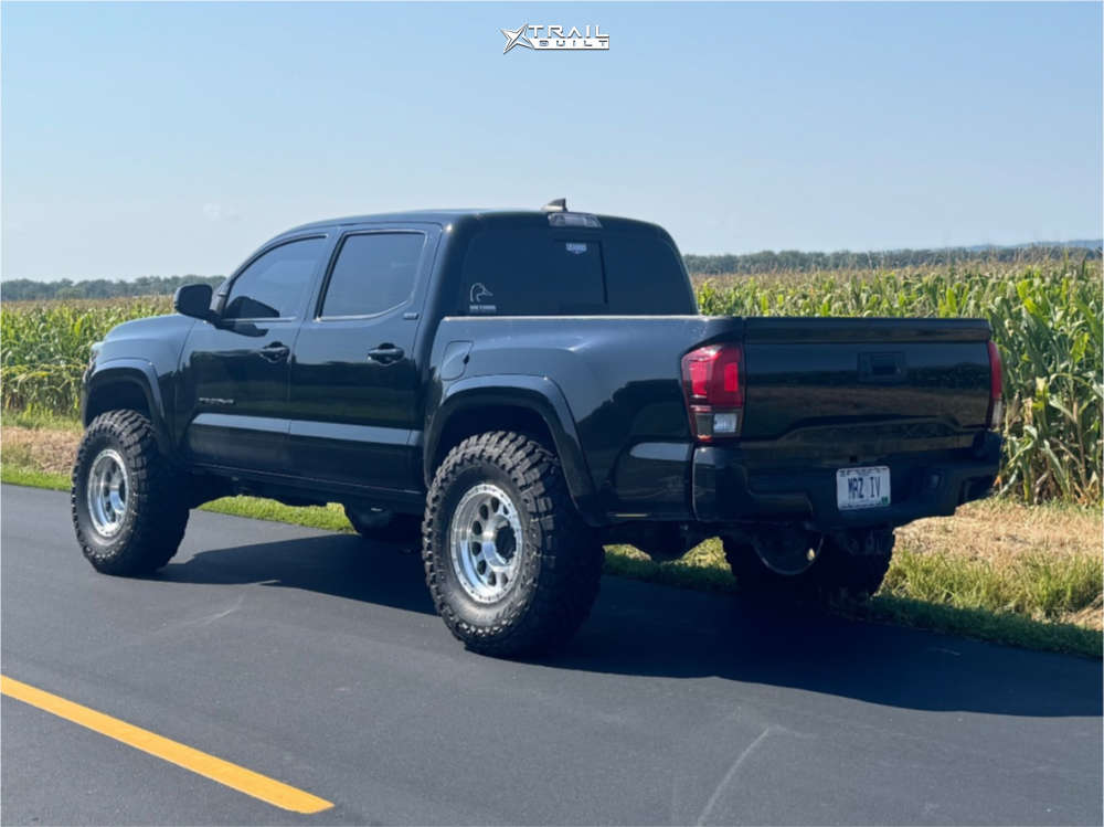 2019 Toyota Tacoma Wheel Offset Aggressive > 1