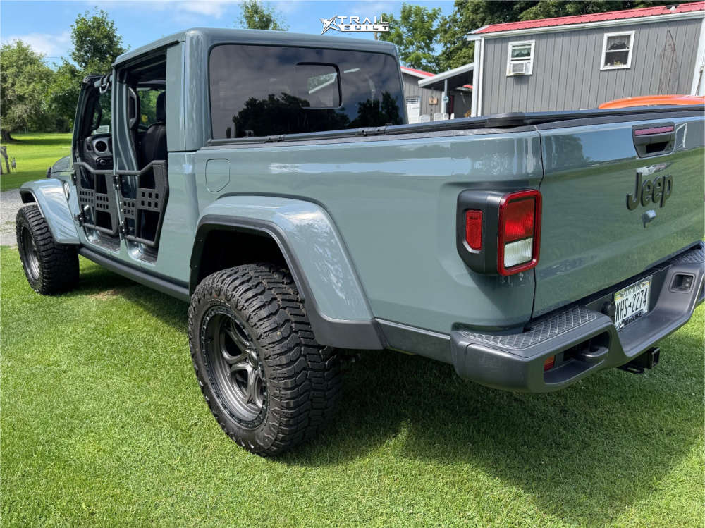 2025 Jeep Gladiator Wheel Offset Aggressive > 1