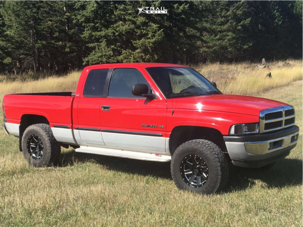 1999 Dodge Ram 1500 Lowered