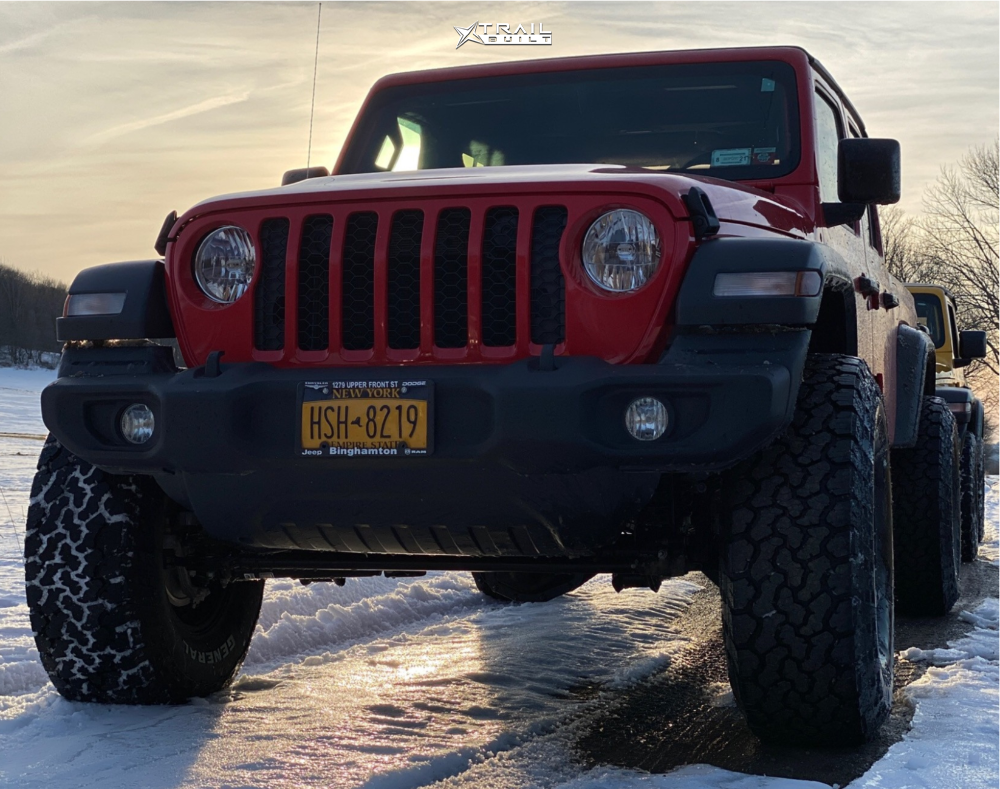 1359108-1-2020-gladiator-jeep-