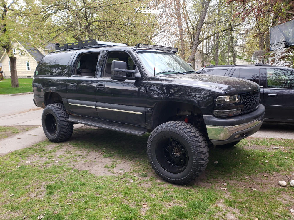 1519841-1-2003-suburban-1500-